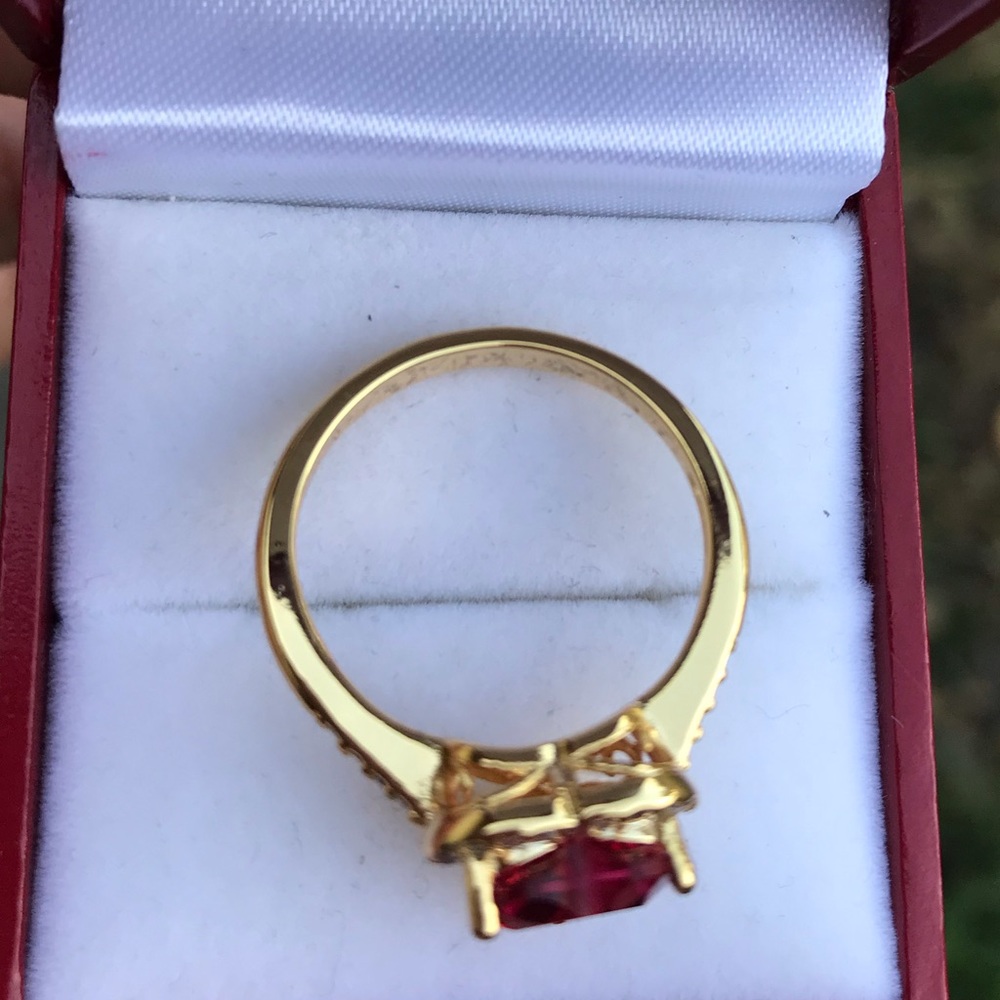 Ruby heart ring - Picture 3 of 7